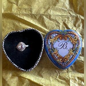 Brighton Ring In Brighton Heart Shaped Box size 5 beautiful ring never worn!